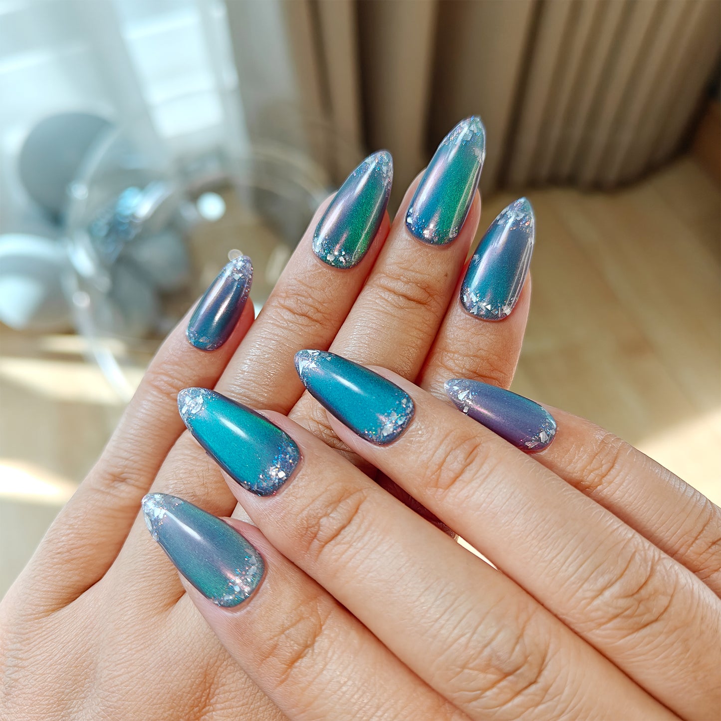 Gradient Color Cat Eye