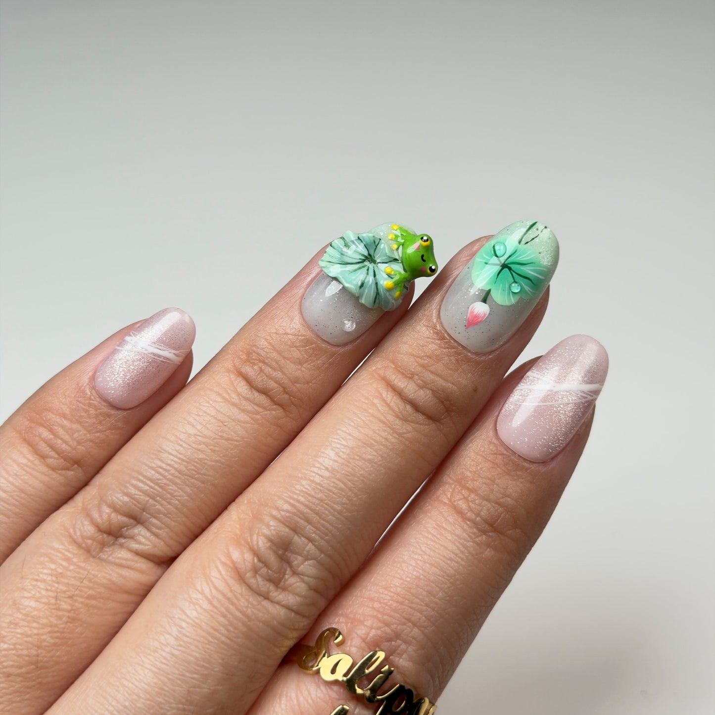 Lucky Frog And Lotus